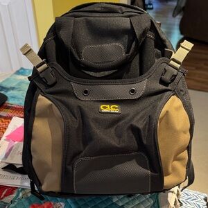 NEW-CLC Black and Tan Men's tool Backpack-